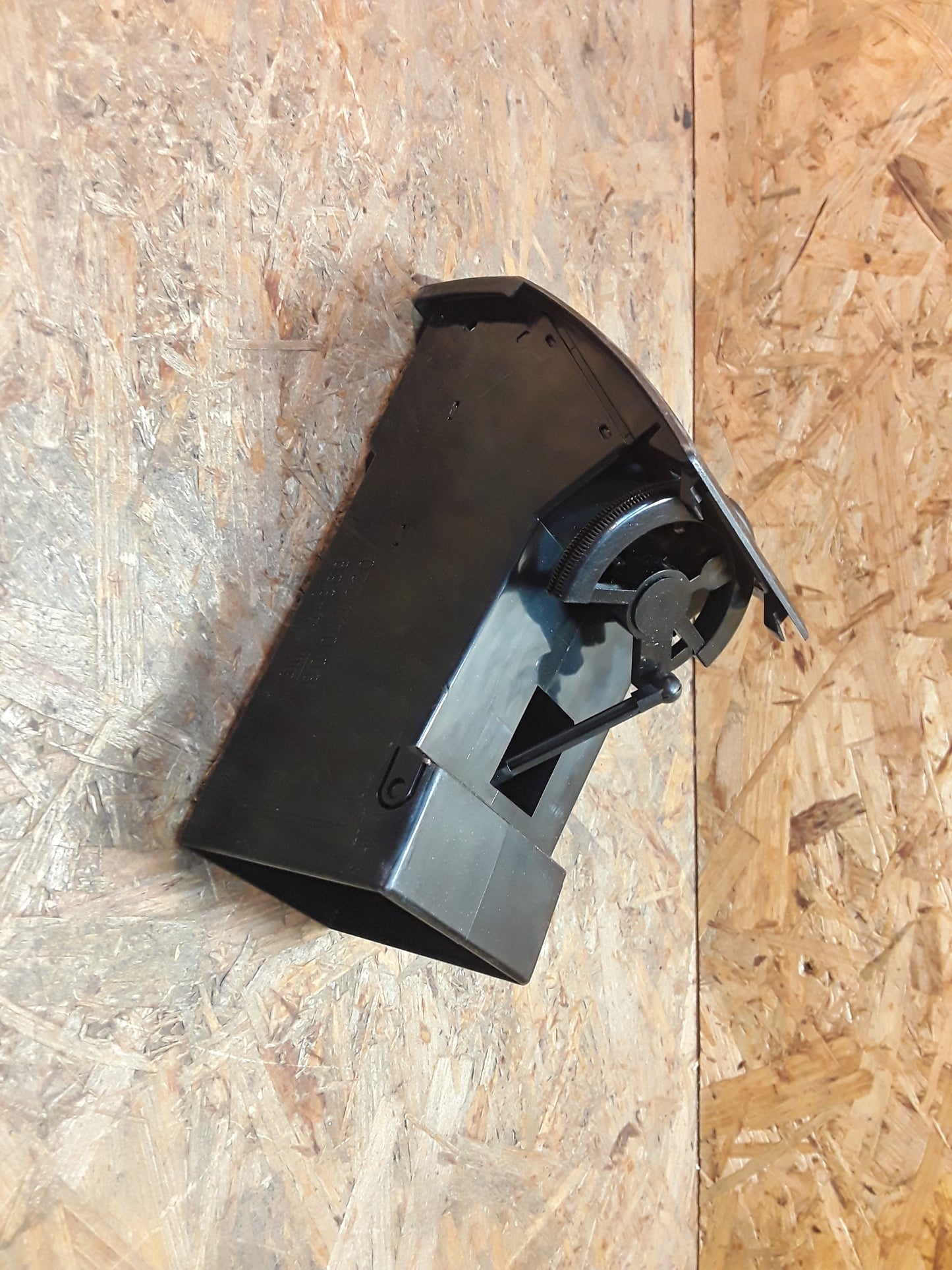 Rekord E Gehäuse Luftverteilung original GM Opel NEU