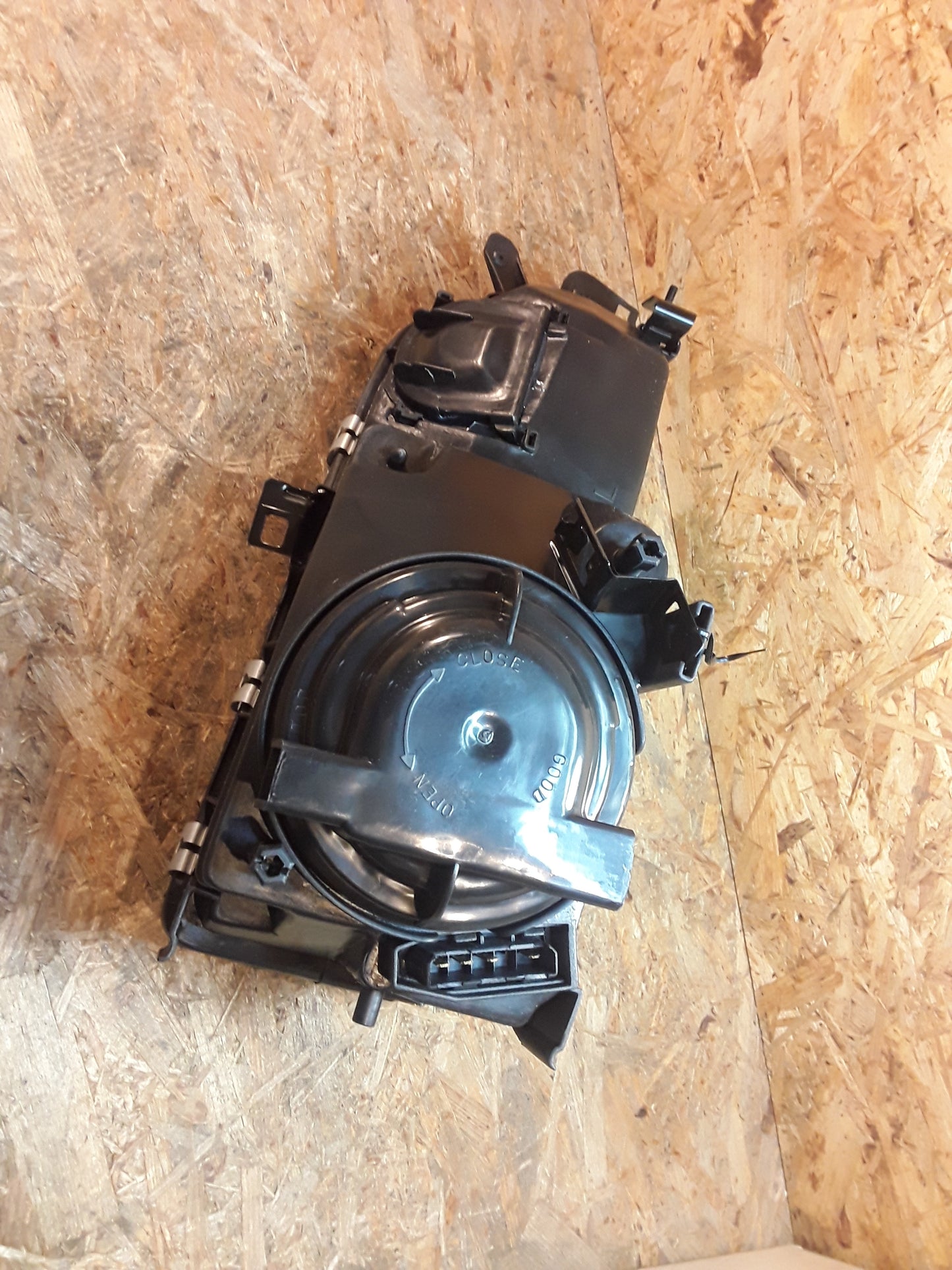 Ford Sierra Scheinwerfer links original FOREST NEU