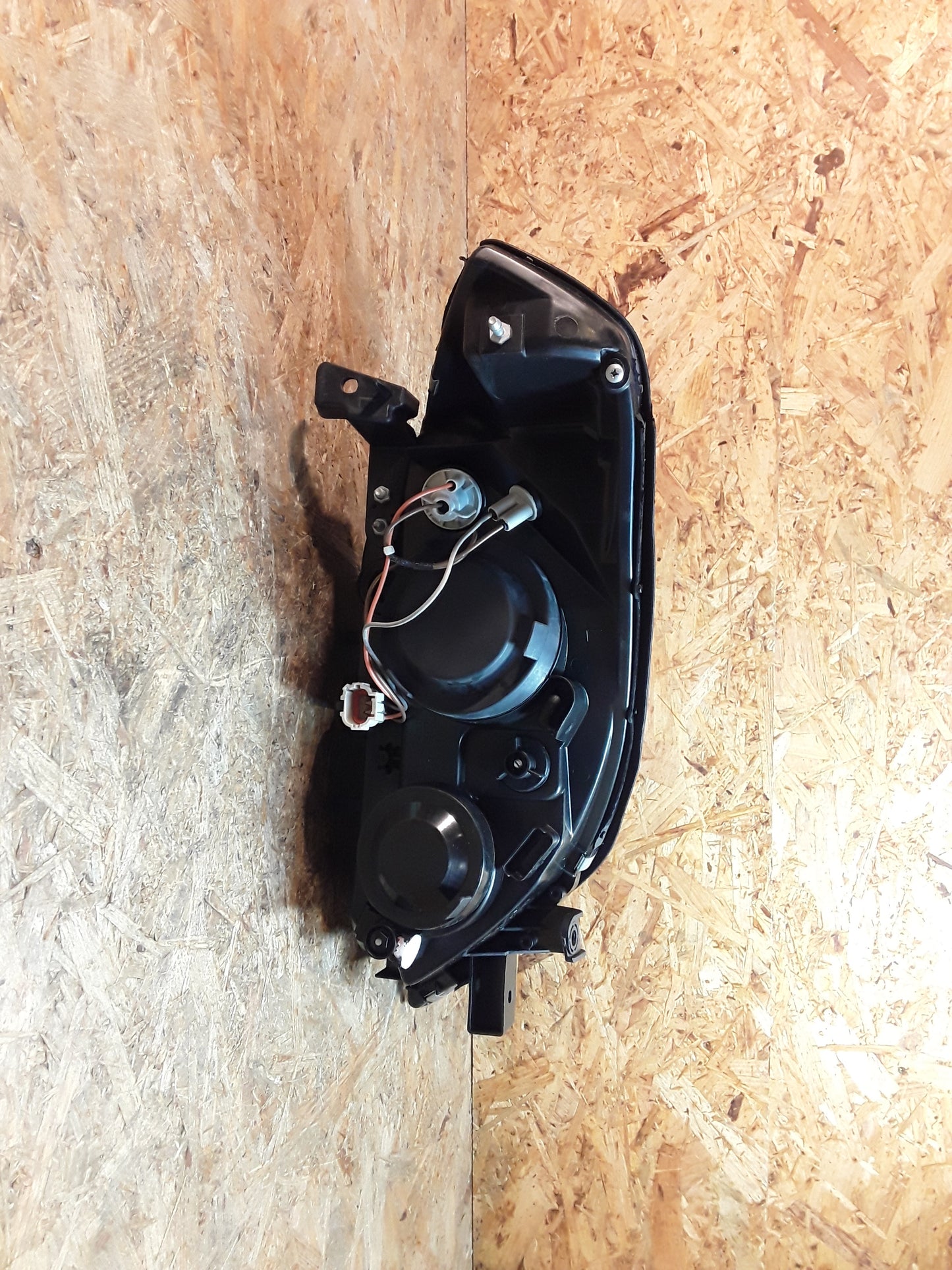 Nissan Primera P12 scheinwerfervlinks original Depo NEU