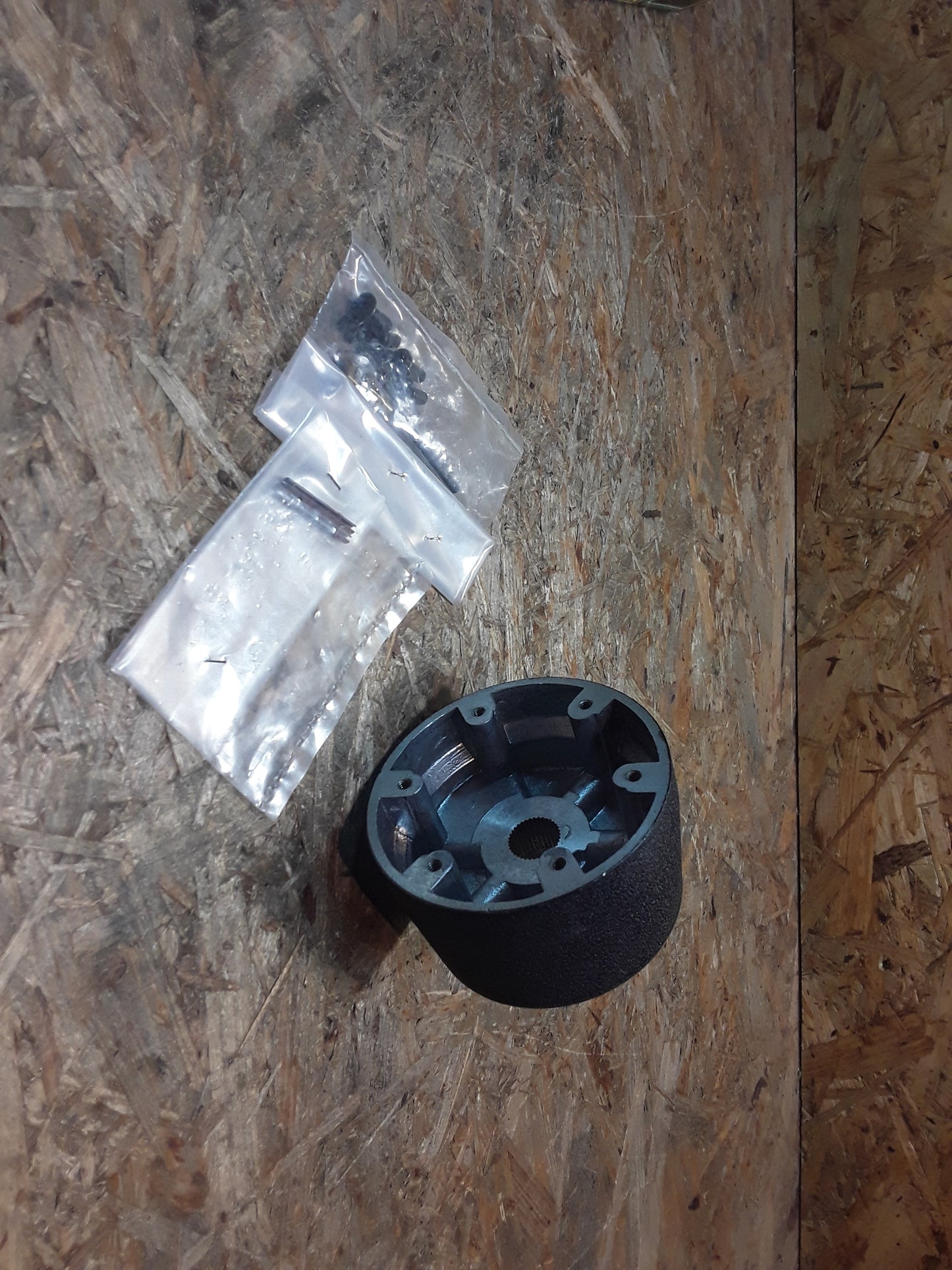 Landrover 90/100 Bj 88-... Lenkradnabe original SELM NEU