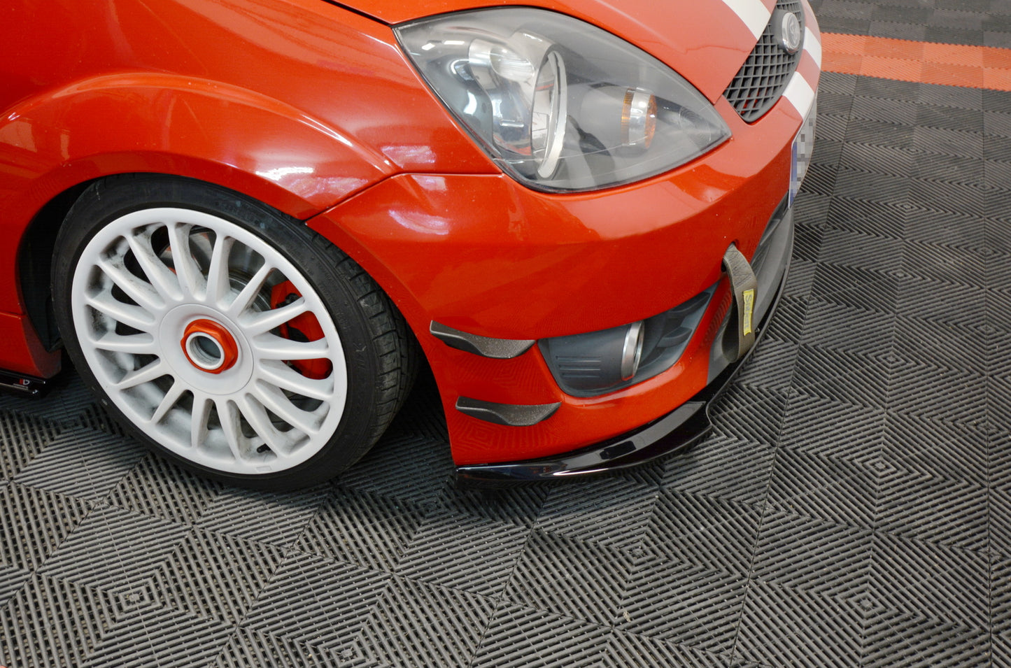 Front Ansatz V.1 für Ford Fiesta ST Mk6 schwarz Hochglanz