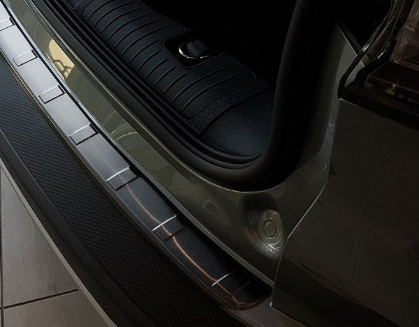 Irmscher Ford Kuga Ladekantenschutz ST-Line