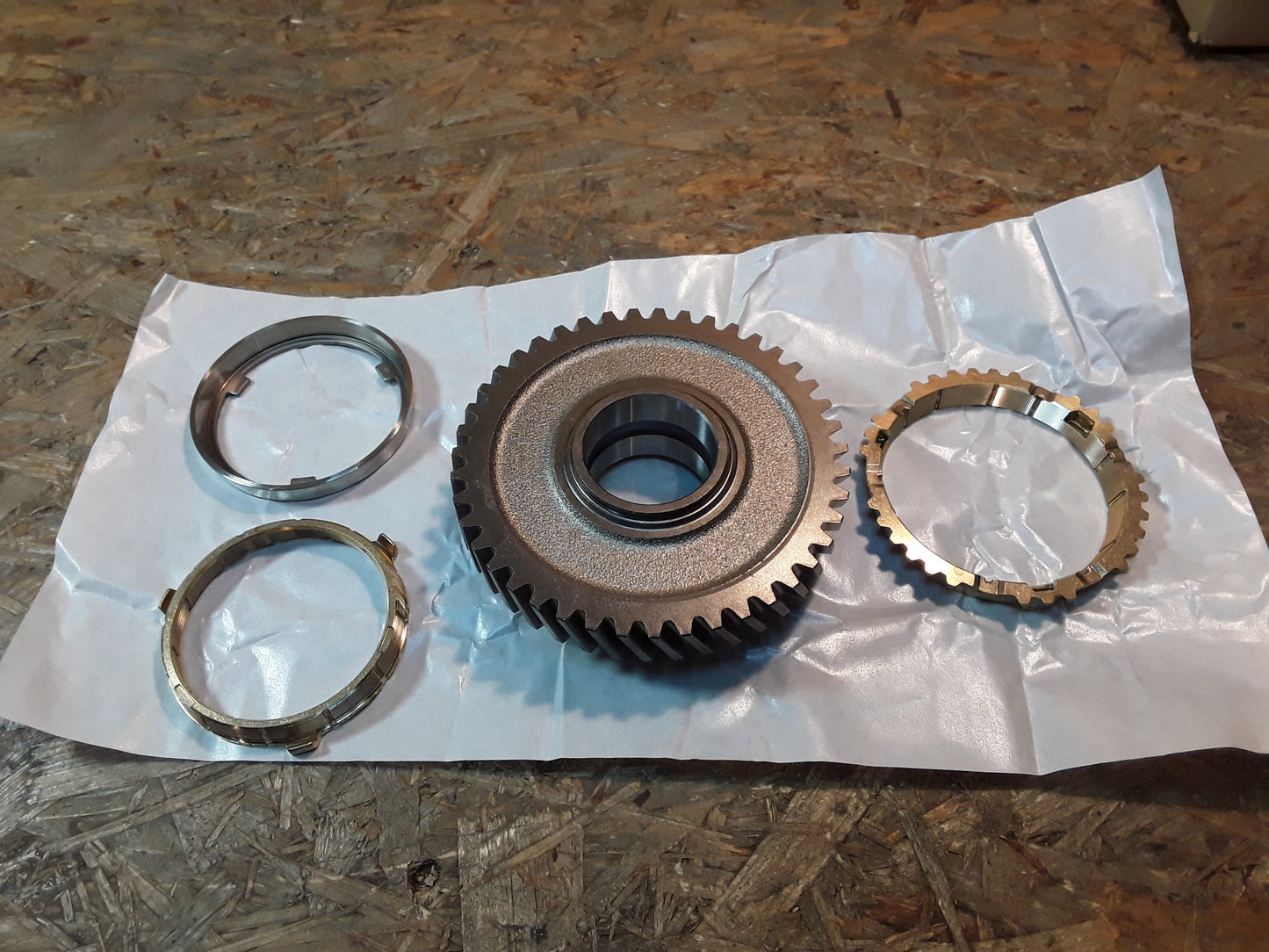 Original GM Opel Zahnrad 1, Gang mit Synchronring und Feder F35-Schaltgetriebe 90490954 Astra G , Astra G Cabrio , Signum ...