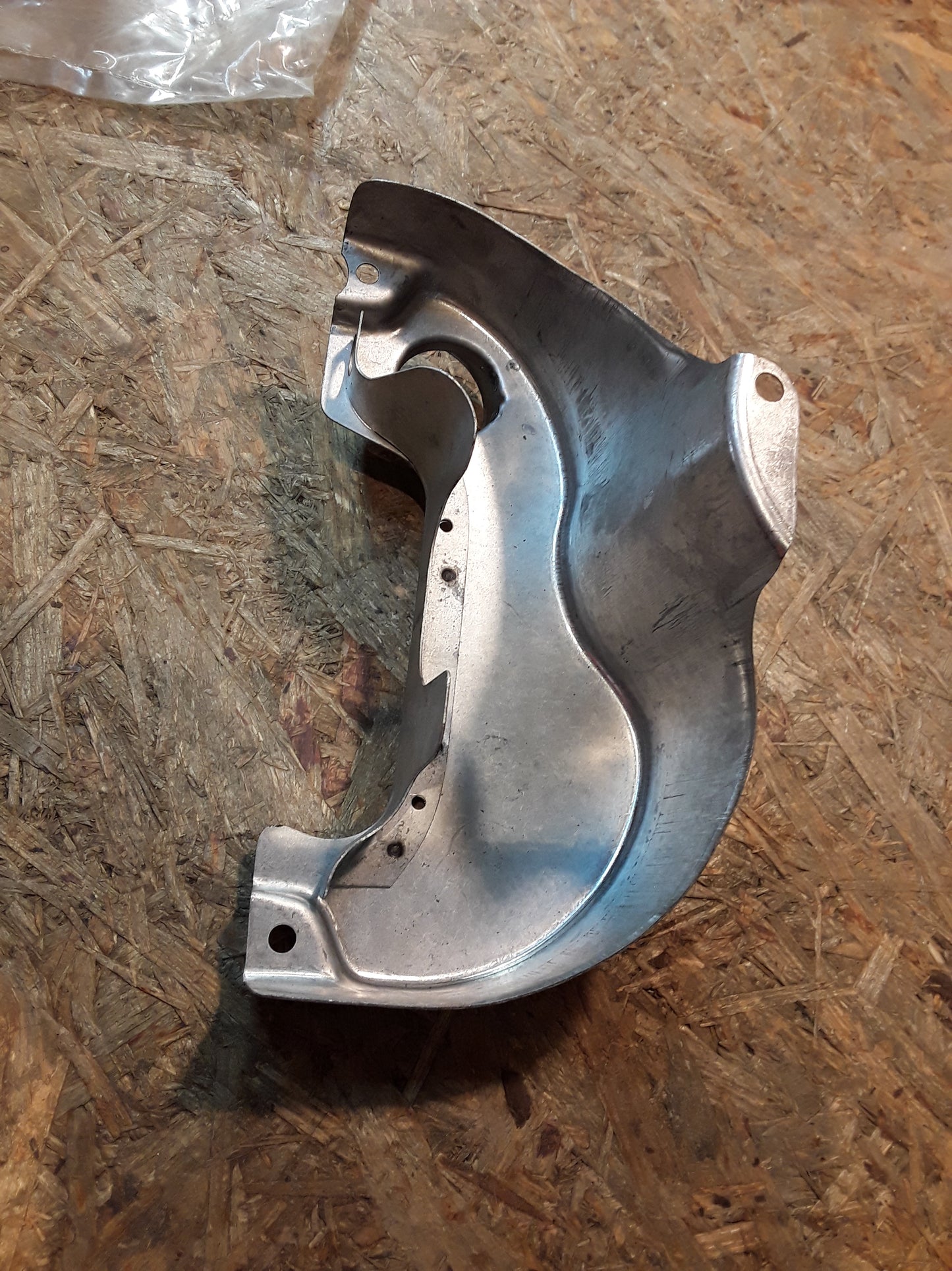 Original GM Opel Hutze Auspuffkrümmer 90298455 Ascona C , Vectra A