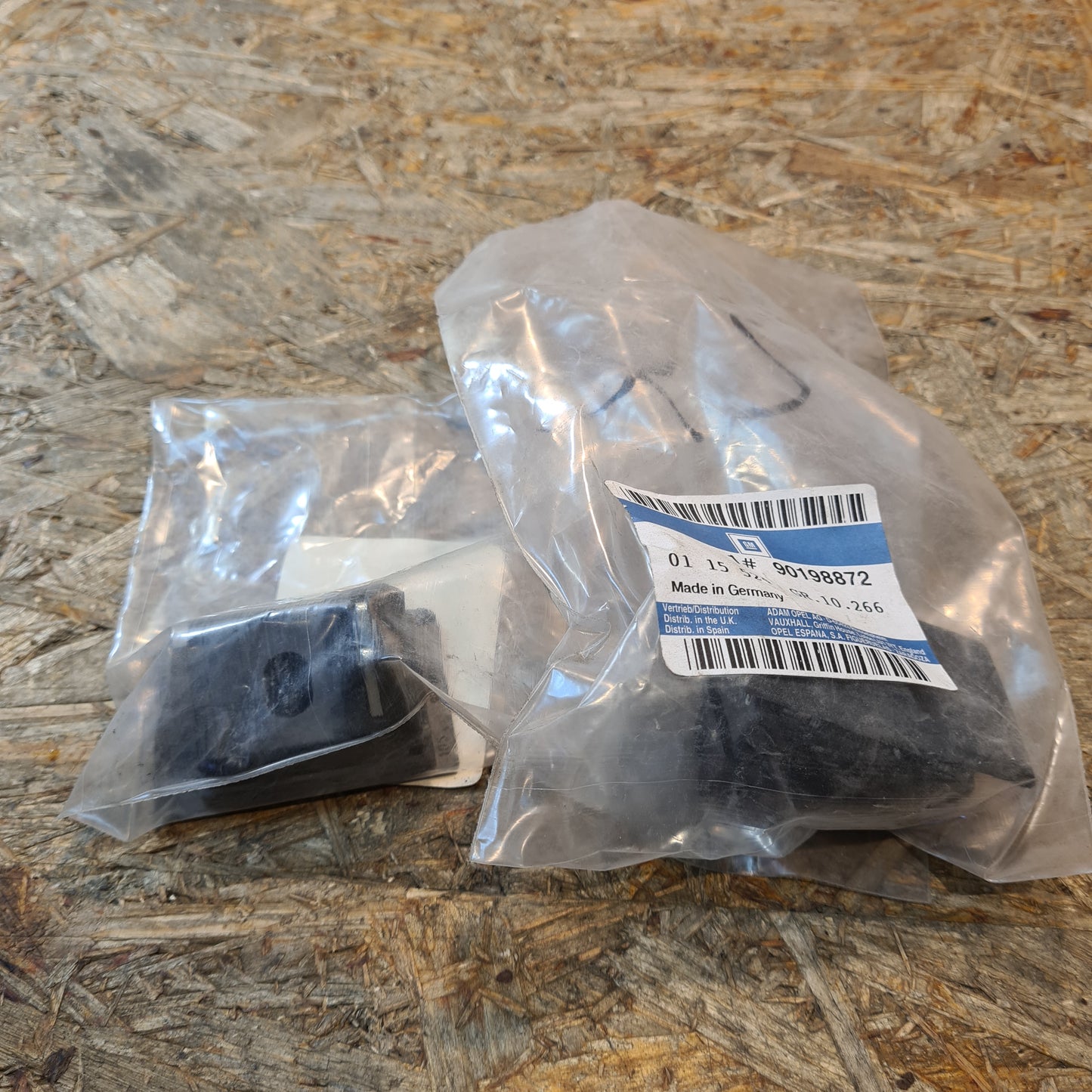 Original GM Opel Verschluss Armaturentafelkasten (nicht abschliessbar) 90198872 Kadett E , Kadett E Cabrio