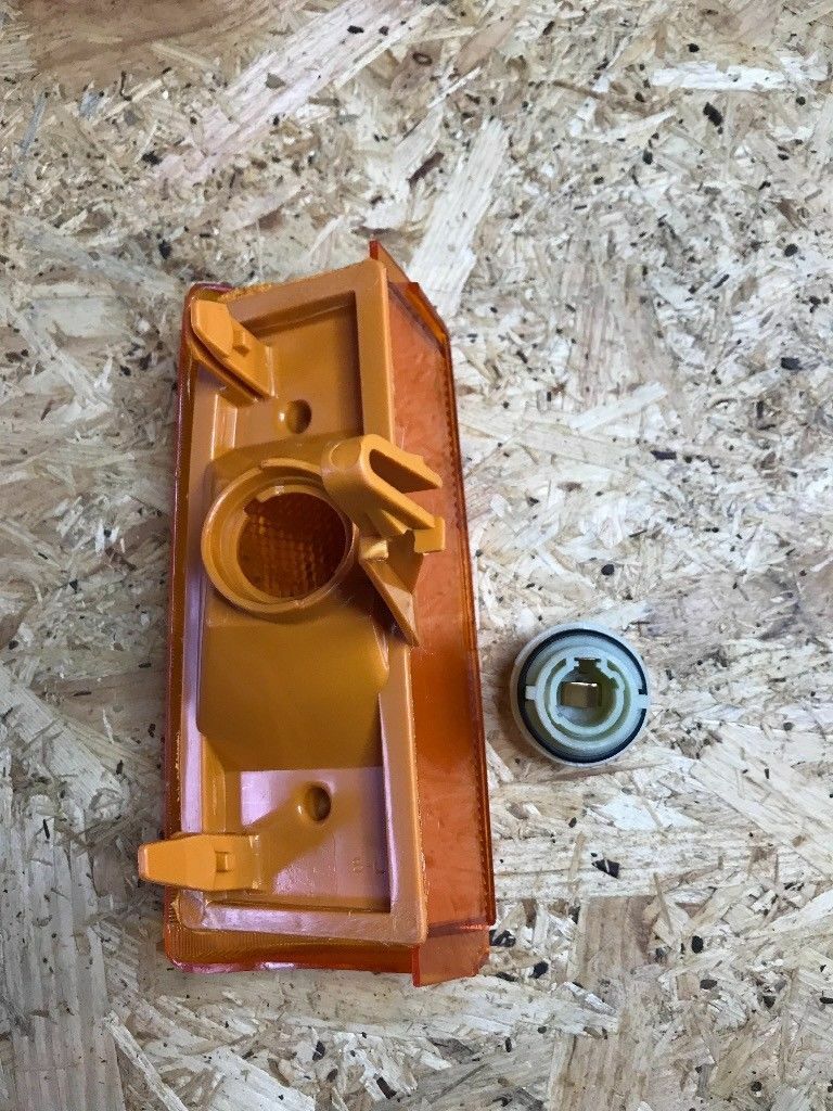 Original Fifft Opel Kadett D vorne Links NEU