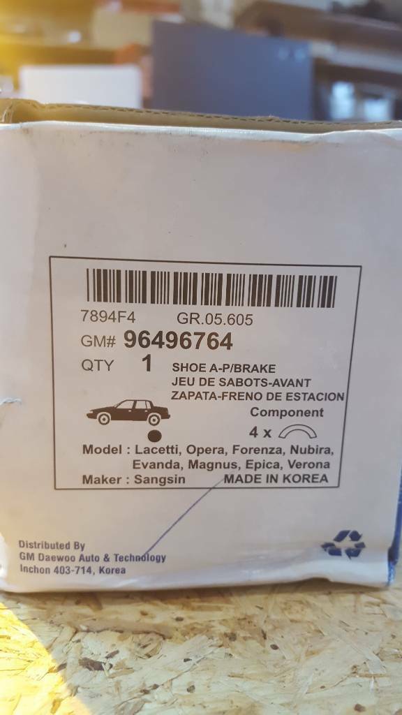 GM Bremsbackensatz neu GM