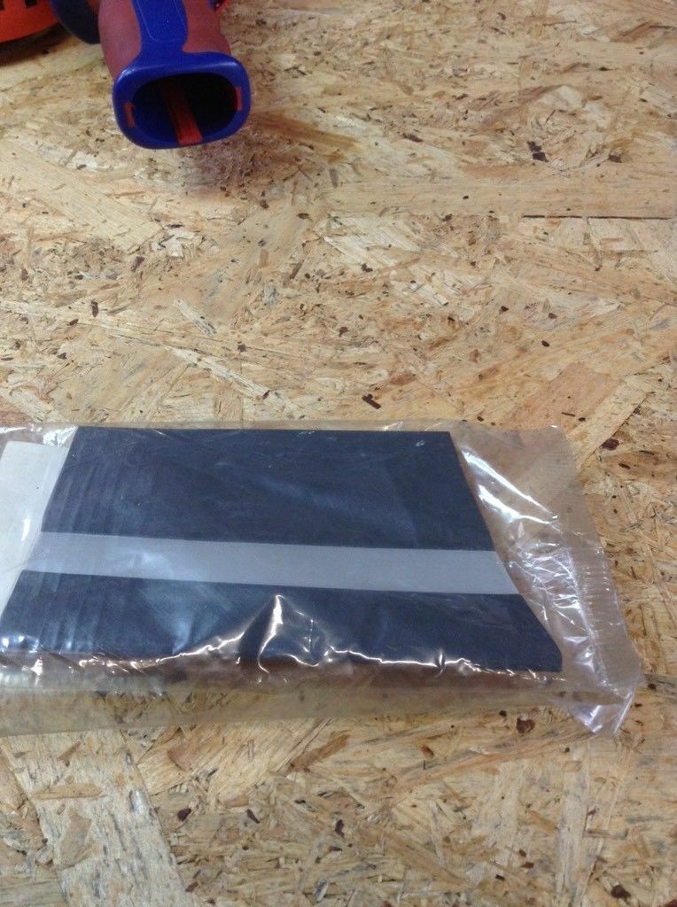 Opel Corsa A Blende blaugrau mit Silber streifen links NEU