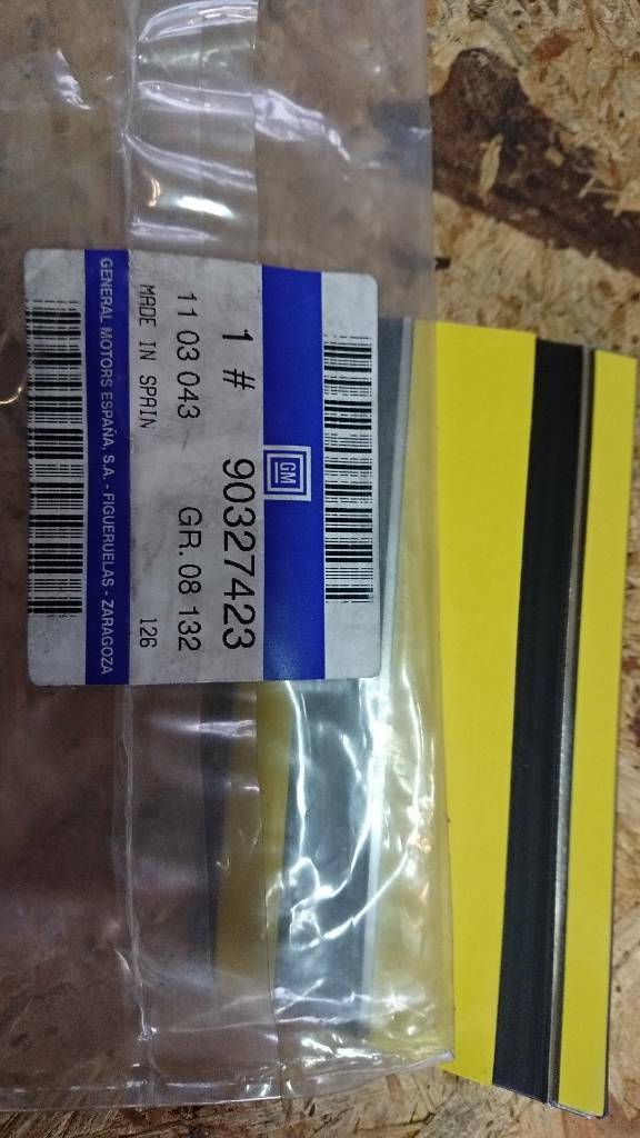Corsa a Zierleiste Kantenschutz links neu original gm