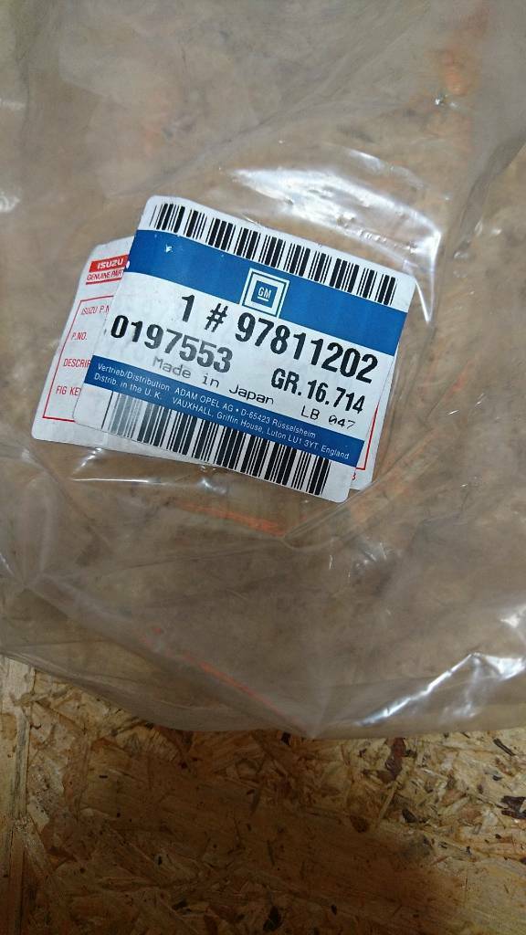 Opel Monterey Gurt Staubschutz links neu original GM