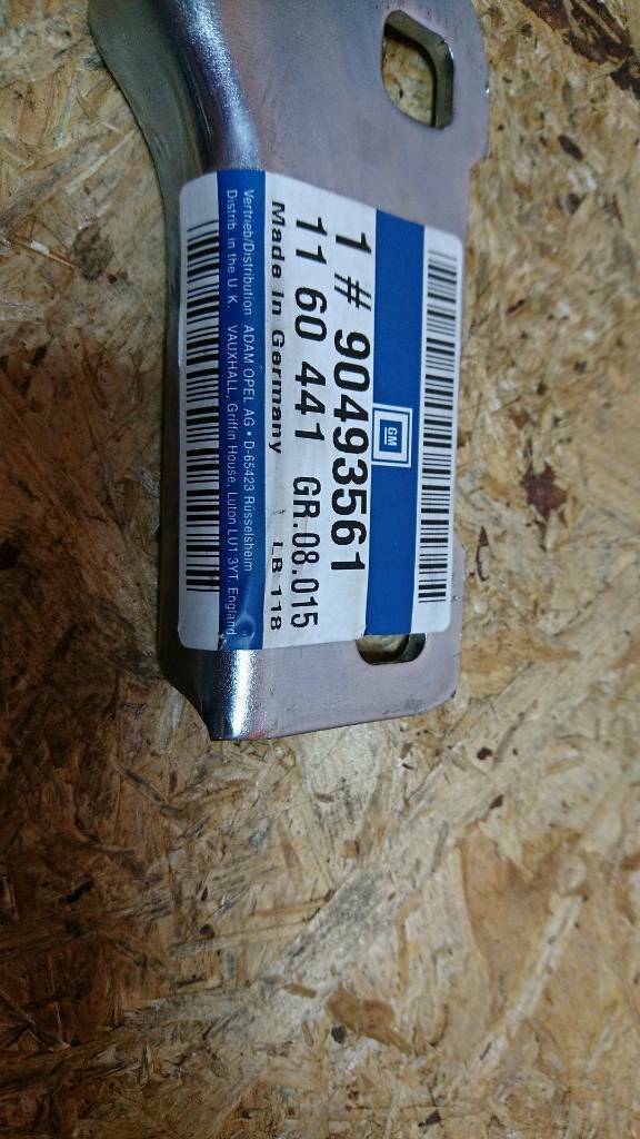 Opel Omega B Haubenschanier links neu original GM