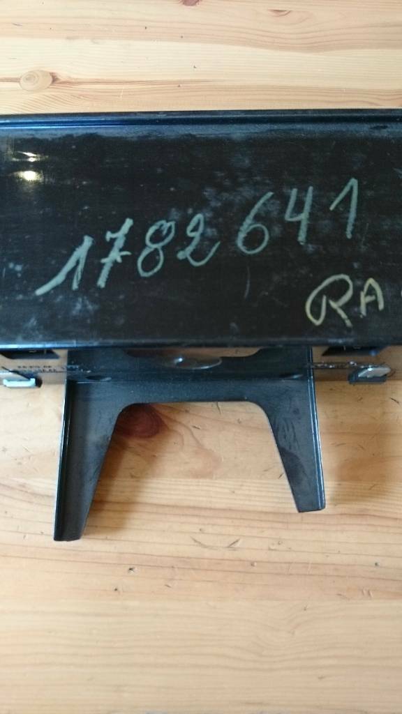 Senator Monza Kassettenbox Ablagefach neu original GM