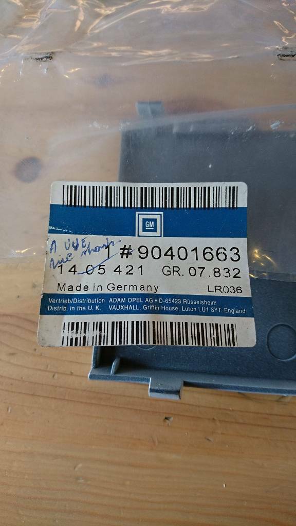 Omega a Abschlepphaken Abdeckung neu original GM 90339975