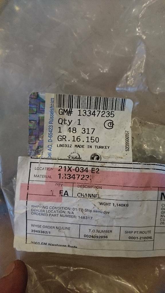 Astra J Fensterführung Scheibendichtung vorne rechts neu original GM