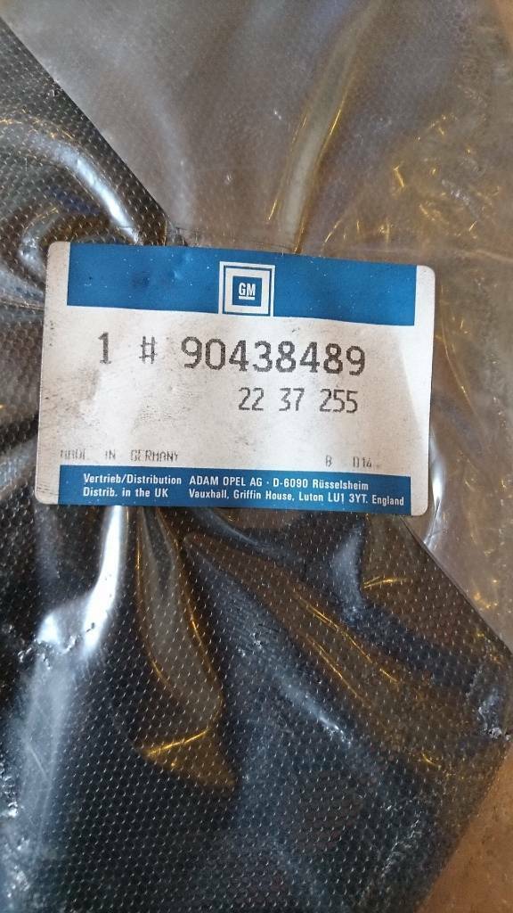 Opel Omega B Lautsprecherabdeckung hinten links neu original GM