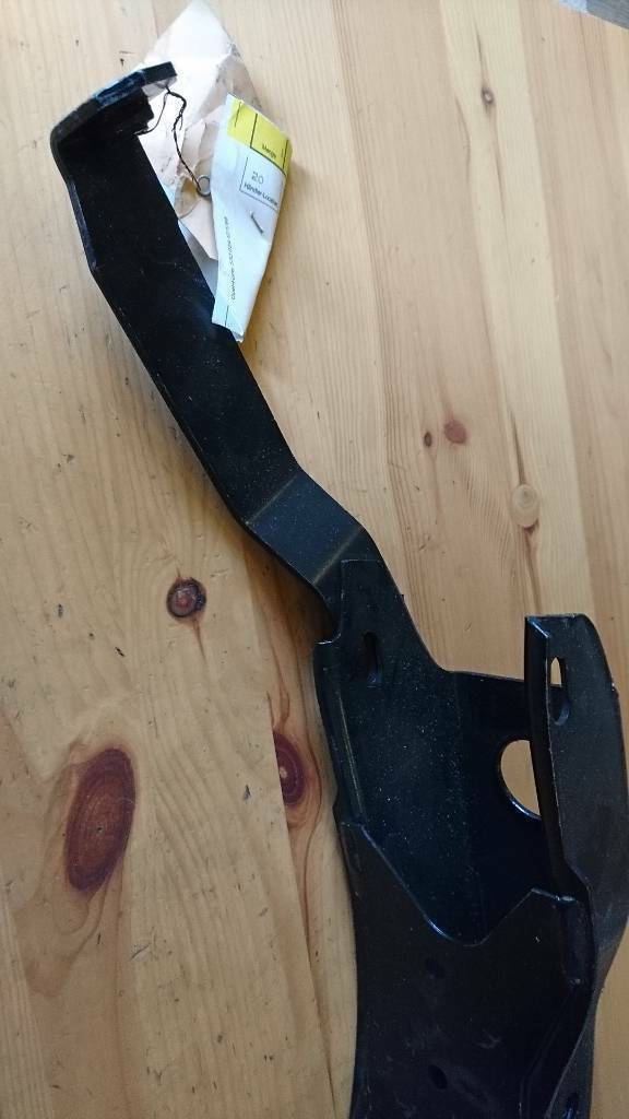 Kadett E Motorhalter neu original GM