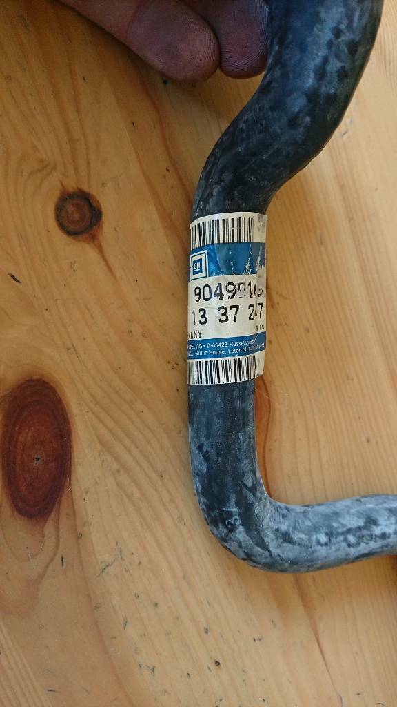 Opel Omega B Kühlwasserschlauch Zusatzwasserpumpe neu original GM