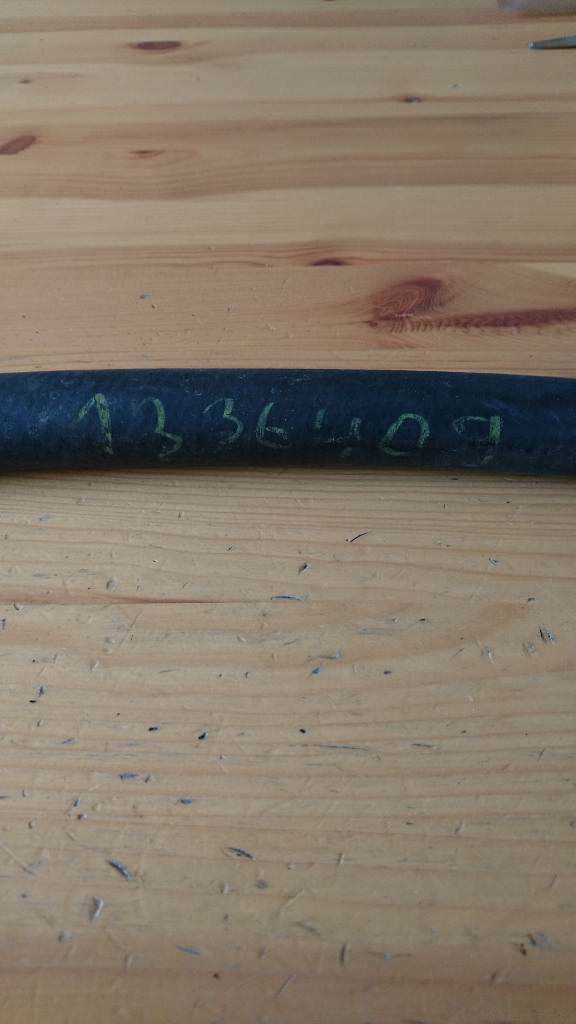 Kadett E Kühlwasserschlauch Ausgleichsbehälter neu GM