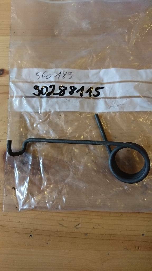 Opel Omega A Senator B Bremspedal Rückzugfeder neu original GM