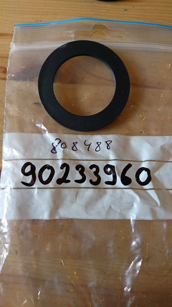 Calibra Astra F Tankverschluss Dichtung neu original GM Opel 90233960