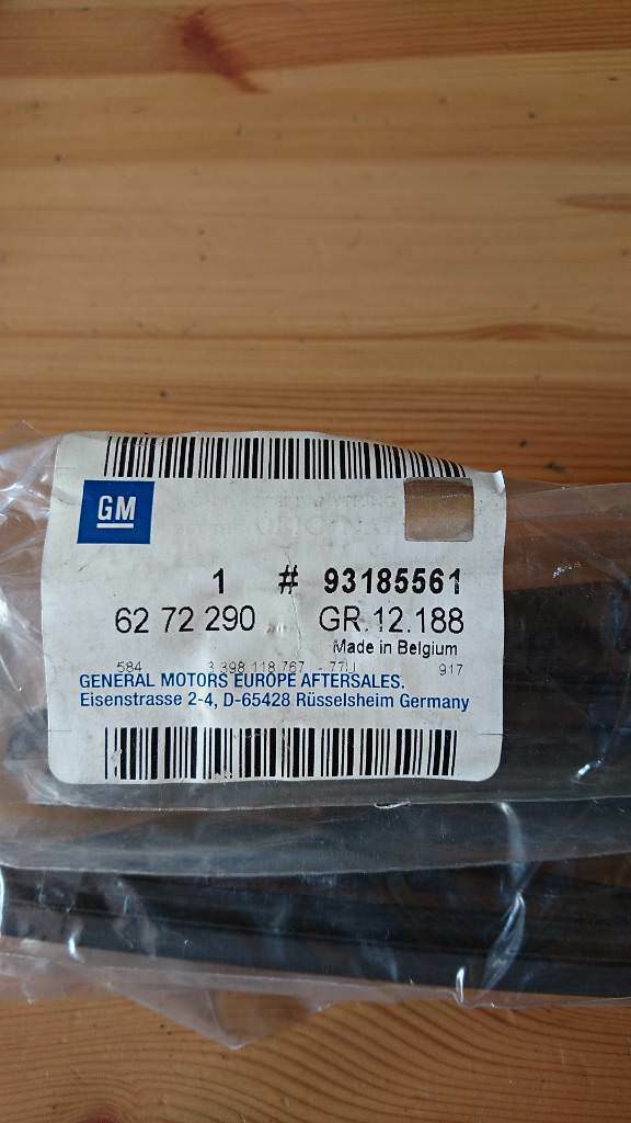 Opel Astra H Caravan 5 Türer Wischerblatt Heckscheibe NEU original GM