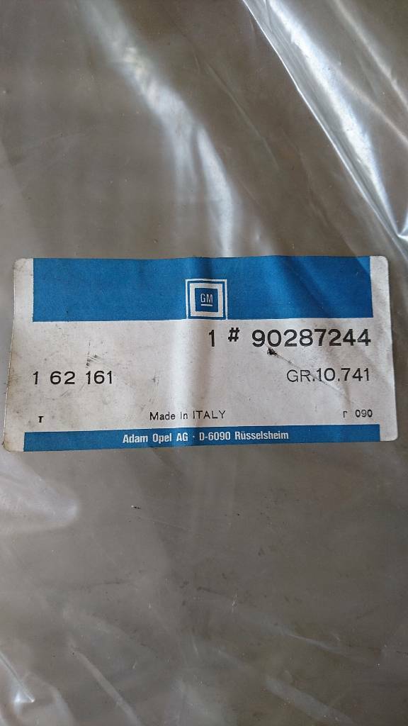 Ascona C Seitenscheibe grün hinten rechts neu GM 90287244