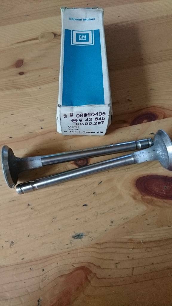 Opel Youngtimer Oldtimer Auslaßventil 2.8 H Motor GM 08960406