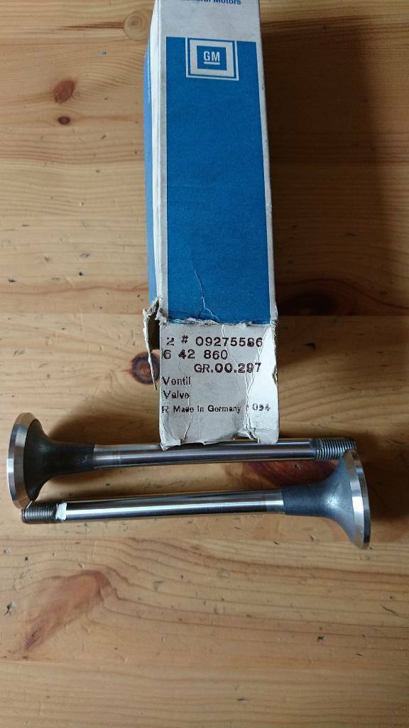 Original GM Opel Rekord E Rekord D Auslaßventil Diesel 2.1 Neu