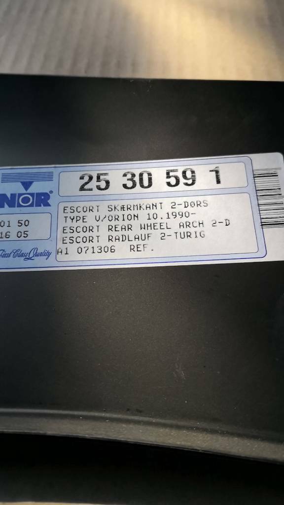 Ford Escort Reparaturblech Radlauf Hinten Links Neu Original NOR