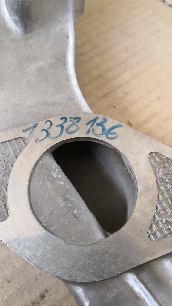 Opel Kadett E Thermostatgehäuse Neu Original GM