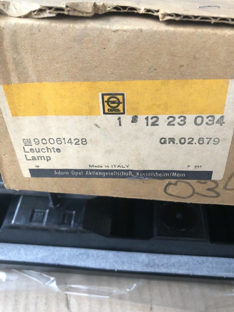 Original GM Opel Rekord E Rücklicht Links *NEU*