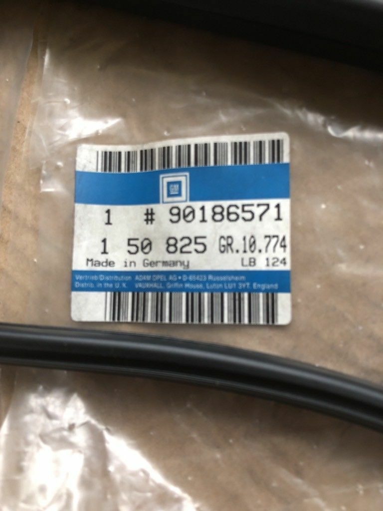 Kadett E Dichtung Hintertür Fenster links neu original GM