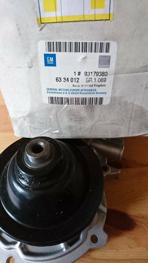 Omega A 2,3 TD Wasserpumpe Neu Original GM