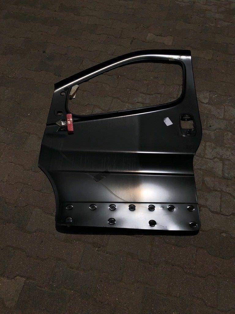 Original GM Opel Vivaro Vordertür Links *NEU*