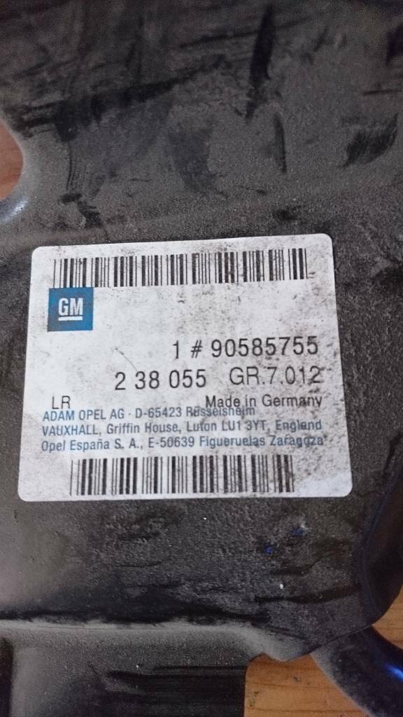 Vectra B Querträger Rückwand unten links neu original GM