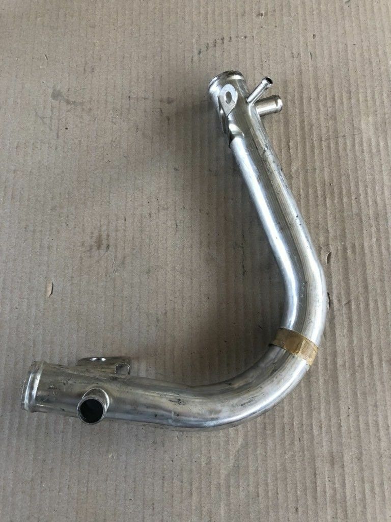 Original GM Opel Kadett E Vectra A Verbindungs Rohr *NEU*