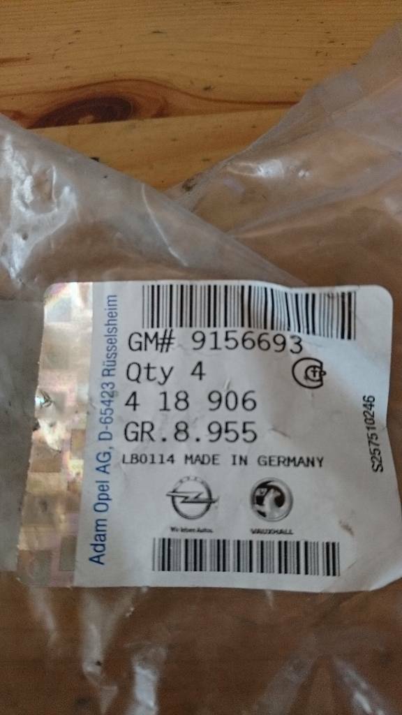 Corsa C Tigra B Mutter M20 Radnabe hinten neu original GM