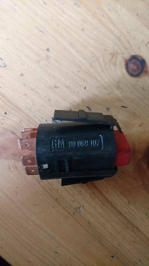 Corsa A Warnblinker Schalter Neu Original GM