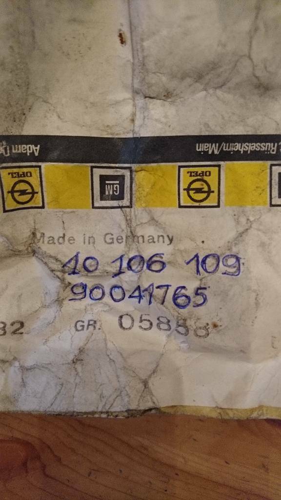 Astra F Kadett E Kappe Radnarbendeckel neu original GM