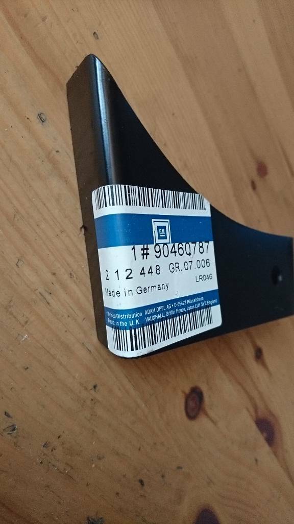 Opel Omega B Halter Stütze Wagenheber rechts neu original GM