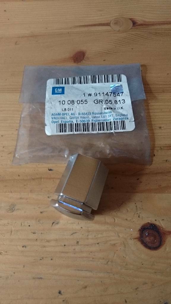 Frontera A Ersatzradbefestigung Radkappe chrom neu original GM
