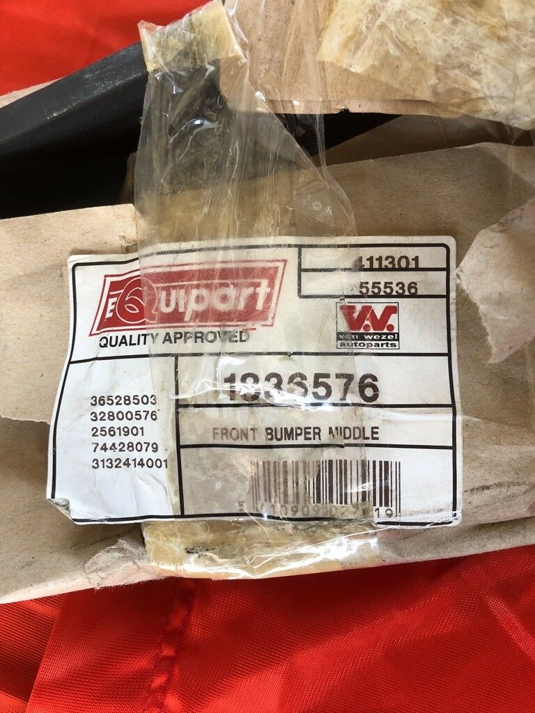 Ford Fiesta 84‘ heckstosstange Mittel Teil Neu Original