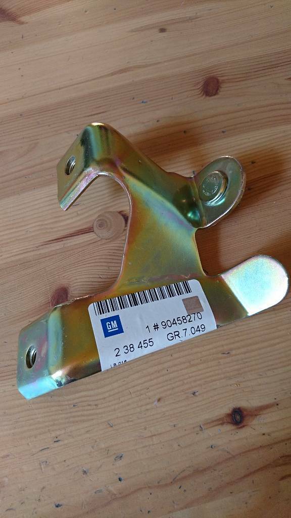 Opel Omega B Stoßstange hinten Stütze unten neu original GM
