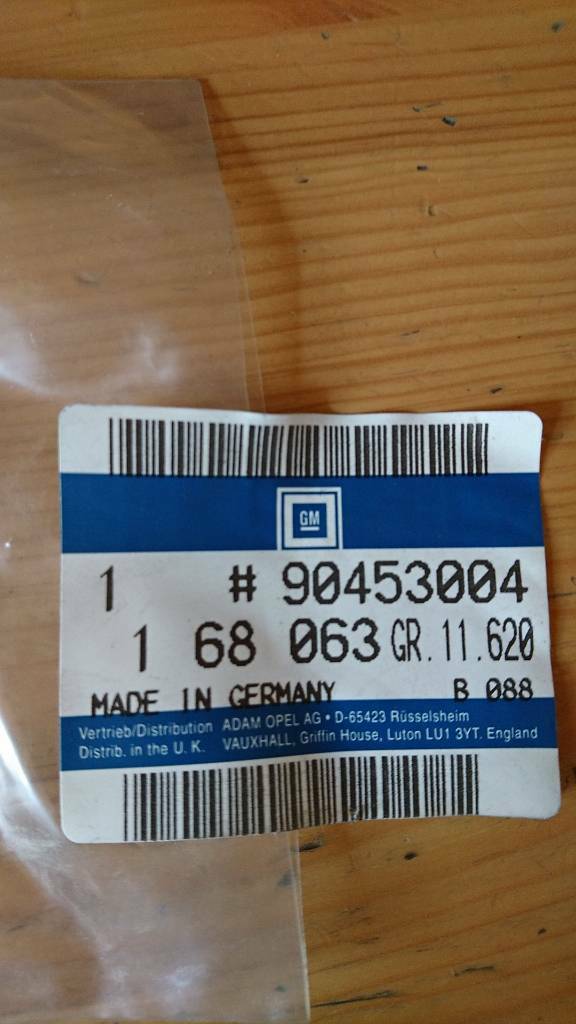 Astra F Abdeckung Scharnier Rücksitzbank NEU original GM