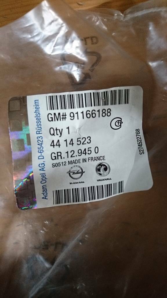 Opel Vivaro Motor Verriegelung Tankdeckel neu original GM