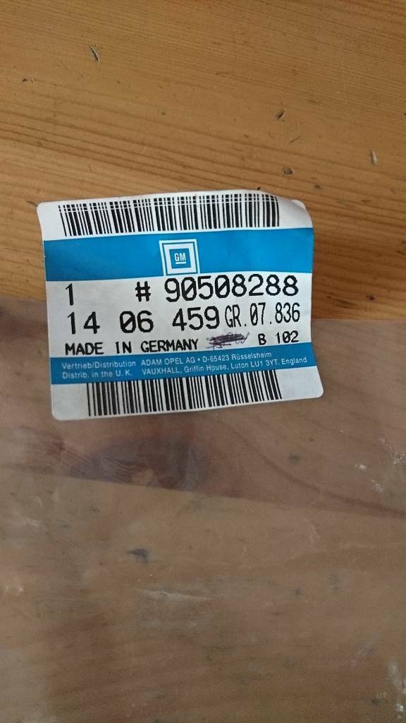 Vectra B Stütze Stoßstange hinten neu original GM