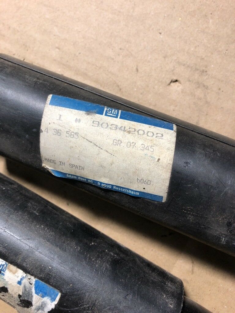 Opel Kadett D Astra F Stoßdämpfer Satz hinten NEU Original GM