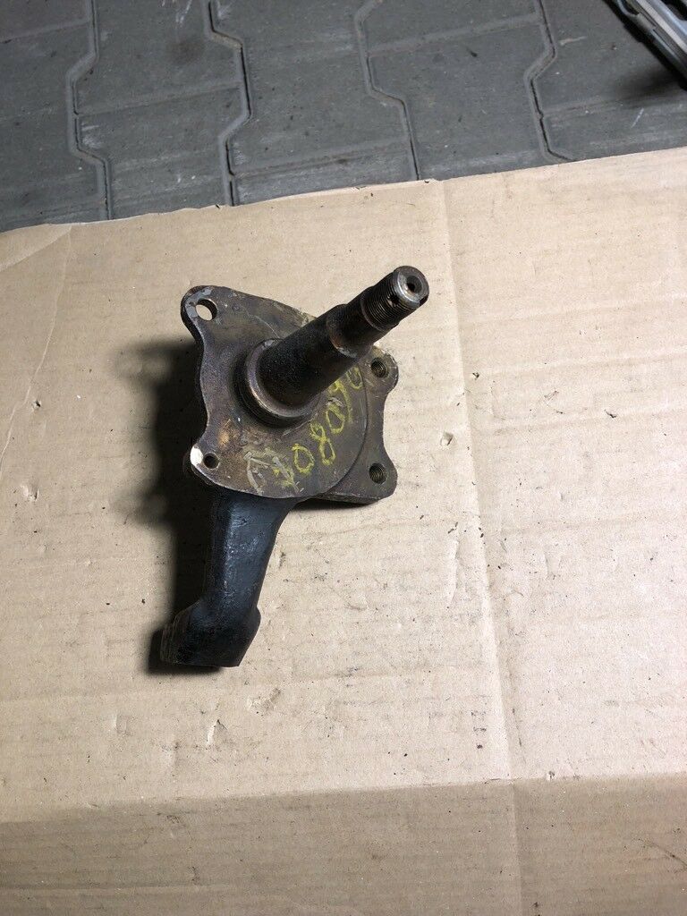 Opel Kadett B GT Achsschenkel NEU Original GM