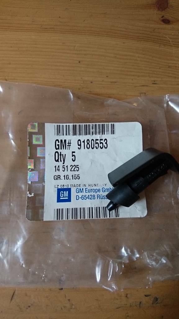 Corsa C Sport Düse Heckscheiben Wischer neu original GM
