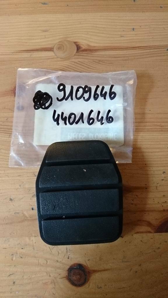 Movano A Kupplungspedal Gummi neu original GM